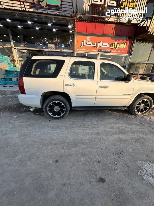 يوكن GMC.  SLT