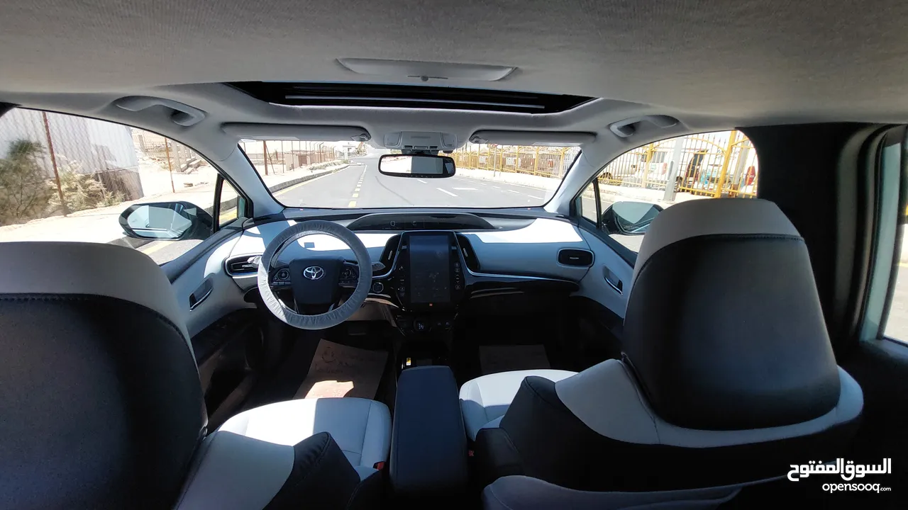 تويوتا بريوس 2022 ليمتد أعلى صنف فحص كامل TOYOTA PRIUS LIMITED FULLY LOODED