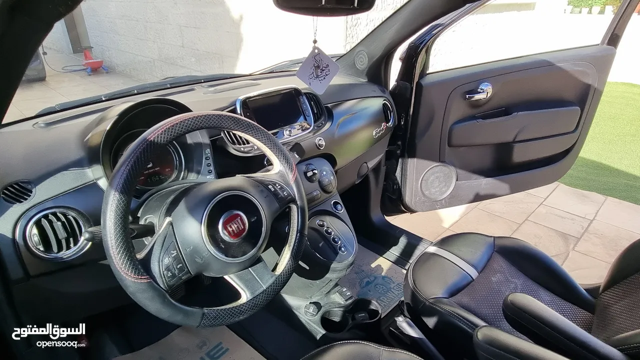 سيارة Fiat e500 موديل 2017