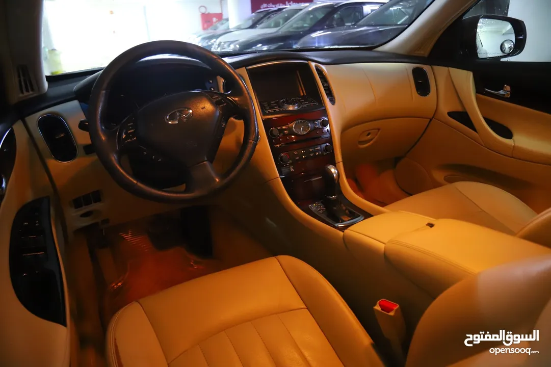 انفنيتي QX50 بحالة ممتازة 2017 وارد الوكالة