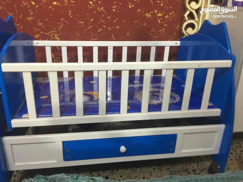سرير اطفال هزاز : اثاث وغرف نوم اطفال مستعمل : بغداد أور (209025144)