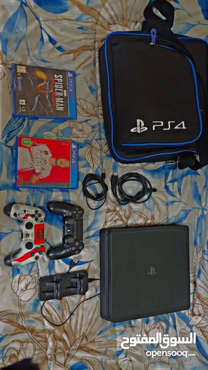 ps4 slim 1tb with 2 controllers