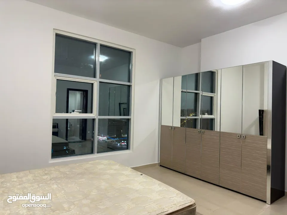 أول ساكن للإيجار الشهري شقة مفروشة غرفة وصالة في عجمان النعيمية أبراج السيتي تاور