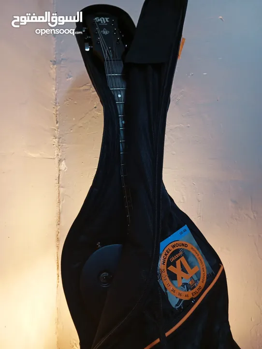 elektro gitar   جيتار كهربائي  نوع  Sgr by Schecter