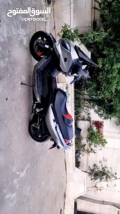 دراجه KYMCO 300