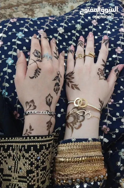رسم حنة احترافي (الخدمة المنزلية متوفرة)
