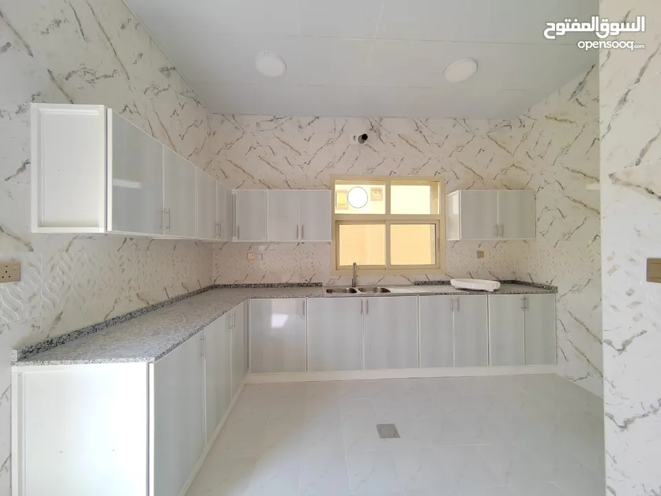 فيلا للايجار منطقه الزاهيه