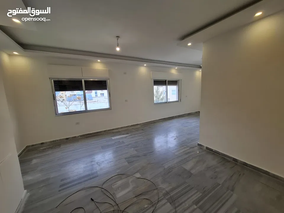 شقة غير مفروشة للإيجار ( Property 41744 )-175025490