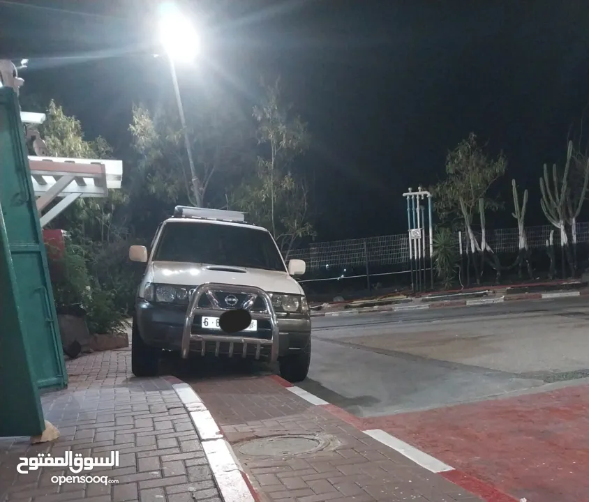 نيسان تيرانو متور 2700