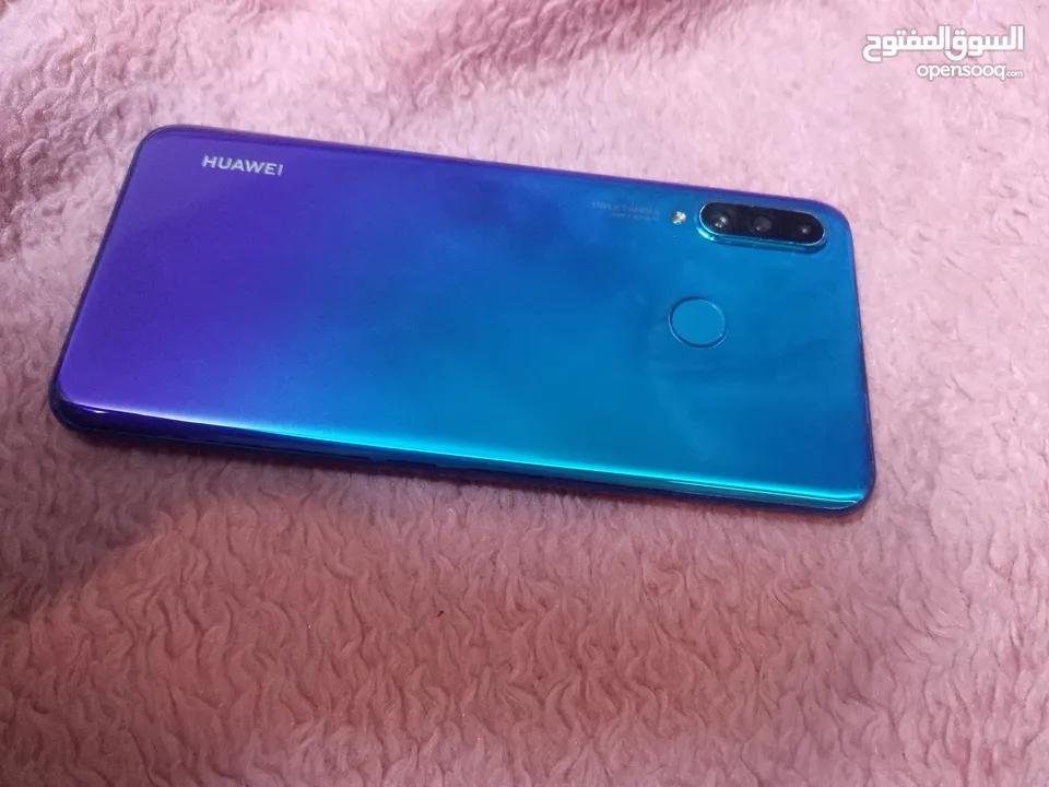 ايفون  7 هواوي  P30 lite