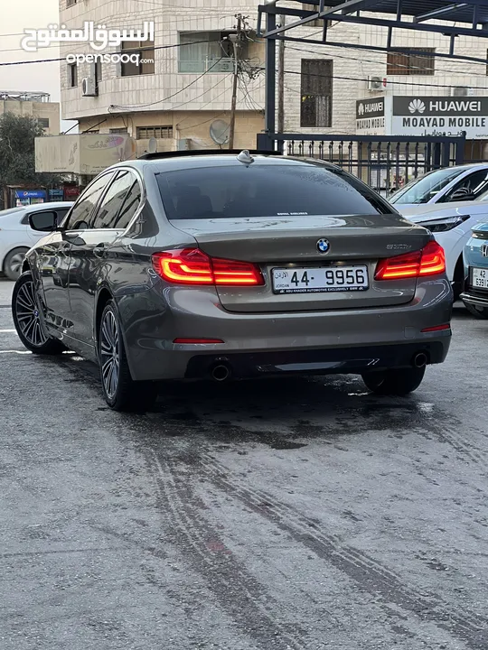 2018/BMW 530e