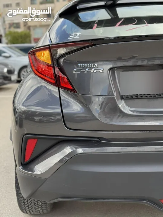 تويوتا C-HR ترخيص 2022 محرك 1800 هايبرد