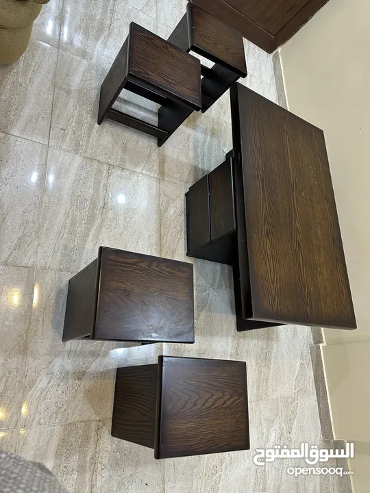 طاولة ضيوف او معيشه