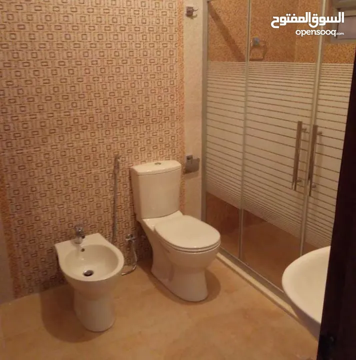 شقة مميزة - مرج الحمام - 4نوم 2ماستر - 220م