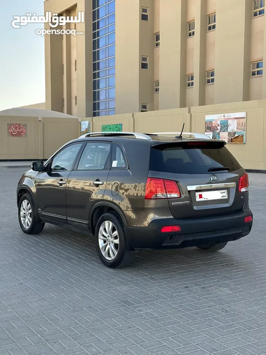 kia Sorento 3.5 model 2012 full option sunroof