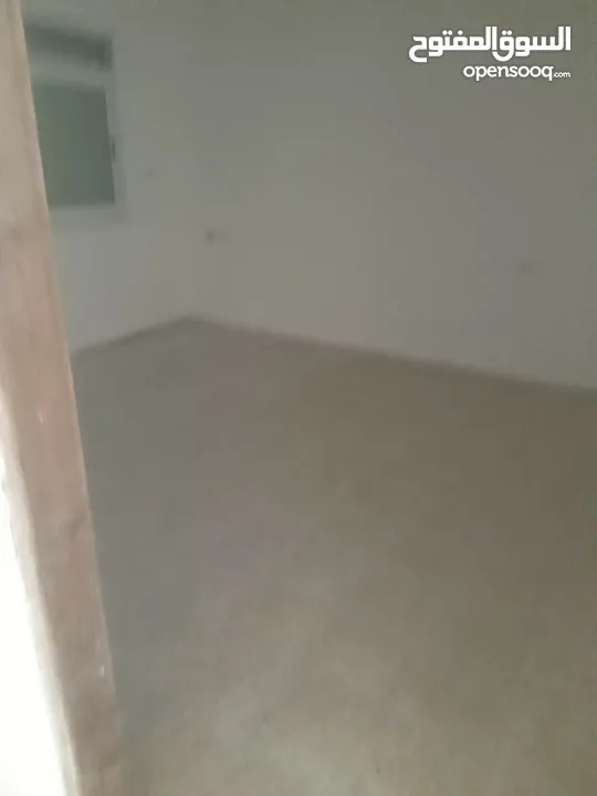 شقة فخمة للبيع في الكركفة بيت لحم