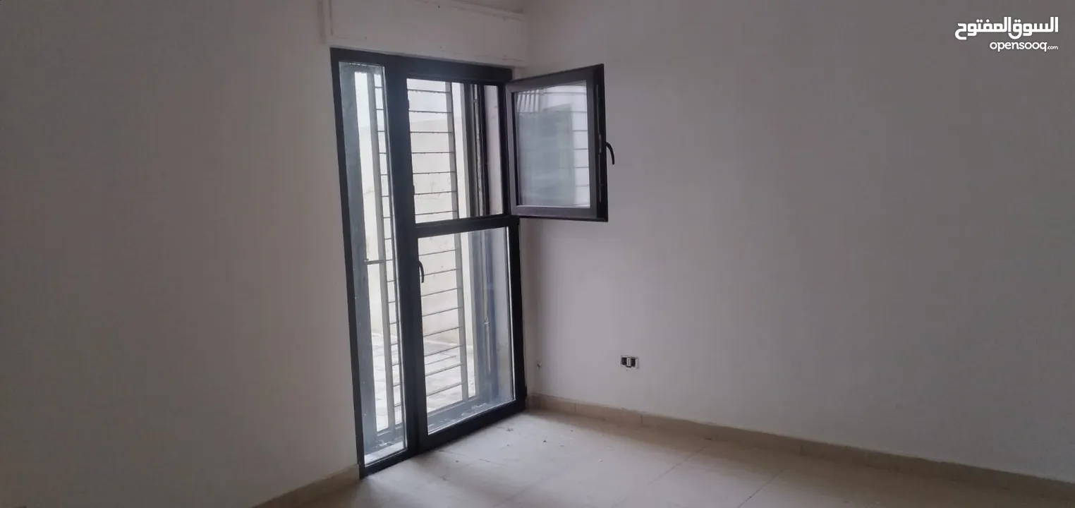 شقة طابقية للبيع او للإيجار في شارع مكة - ref : 14562