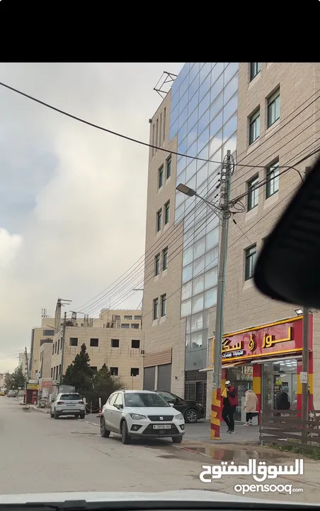عرض لمدة اسبوع استأجر مكتبك بالتقسيط شامل كل شيء من خدمات و ضريبة 400 دولار شهري لمساحة 40 متر مربع
