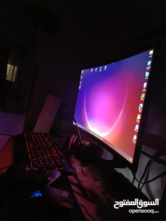 pc gaming العاب للبيع جهاز نضيف وتابع الوصف