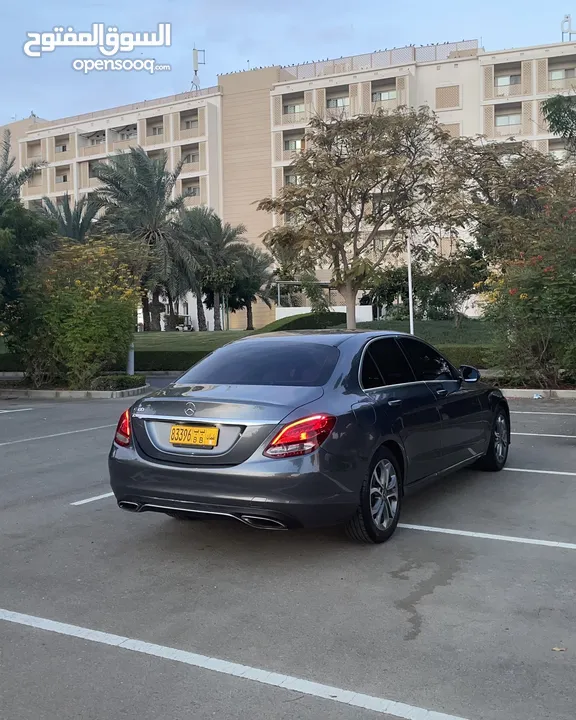 Mercedes Benz c300 بدون حادث