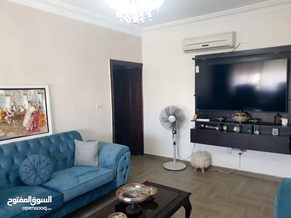 تلاع العلي شقة مفروشة 200 متر طابق رابع 3 غرف نوم