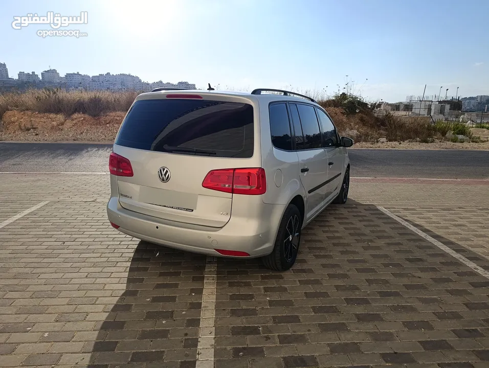 فولكس فاجن توران 2012