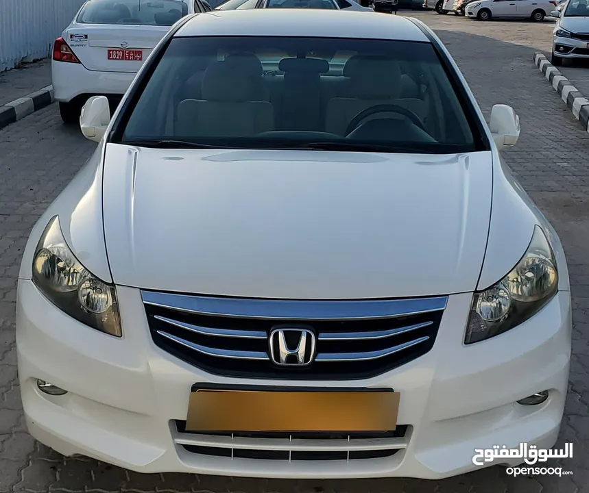 Honda Accord 2012, 76,000 KM Driven by Expat