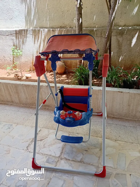 مرجيحة اطفال منزليه بحالة الجديد للبيع