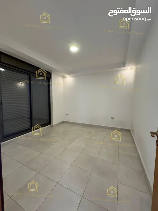 شقة فاخرة - لم تسكن - دير غبار - 3نوم 1ماستر - 220م - بإطلالــــه مميزة - قرب الخدمات العامة