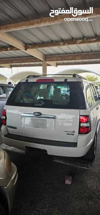 FORD EXPLORER 2010