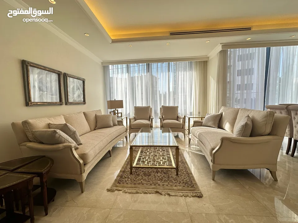 شقة مفروشة للايجار في الدوار الرابع  ( Property 39634 ) سنوي فقط