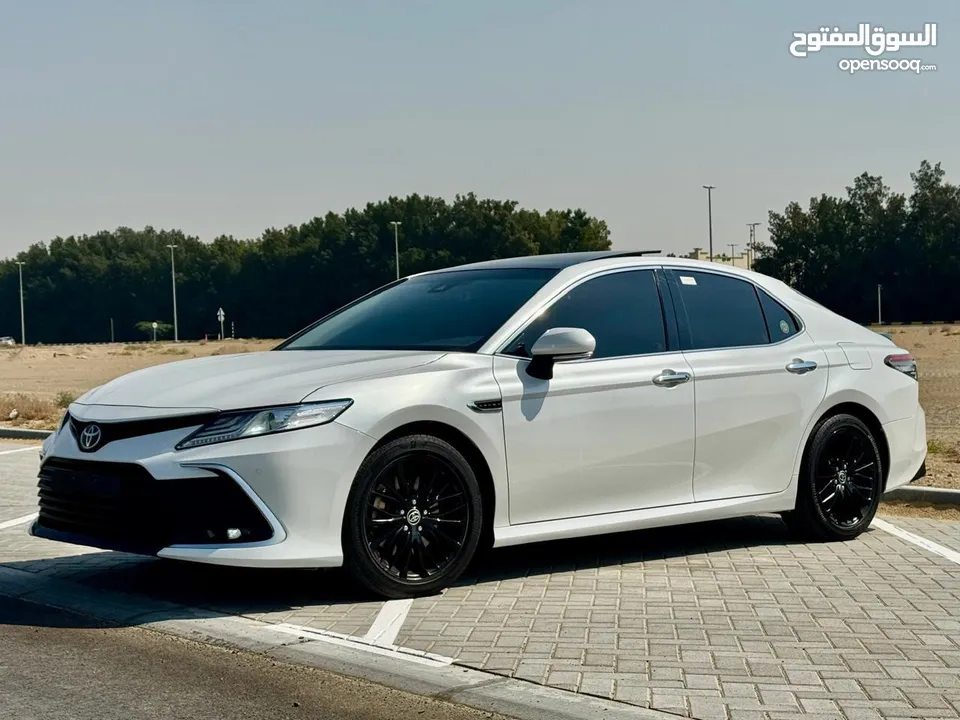 CAMRY 2023 40 Anniversary Edition,panoramic,GCC TOP OF RANGE