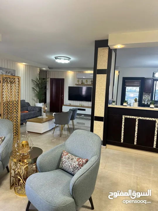 شقة مميزة باطلالة مفتوحة