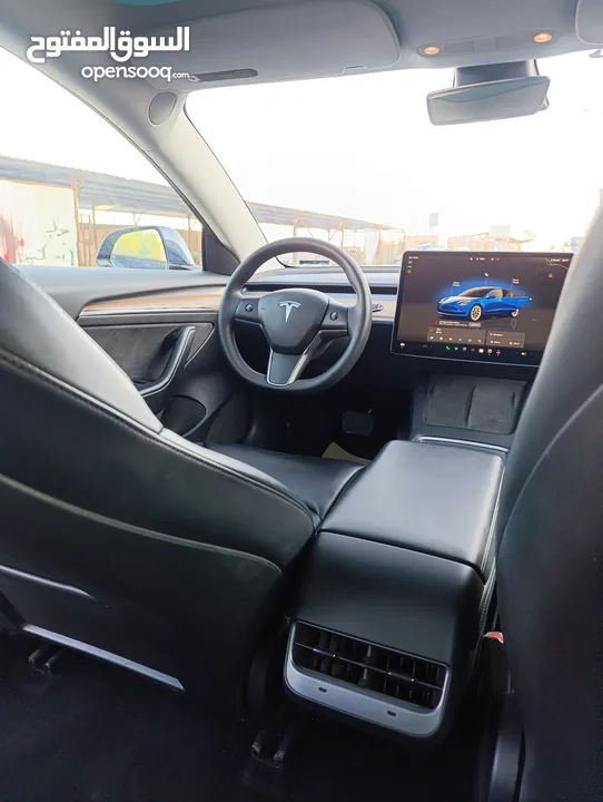 TESLA MODEL 3 2022