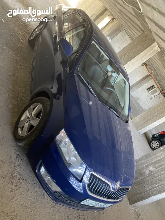 سكودا اوكتافيا للبيع كاش او دفعة وشيكات شخصية