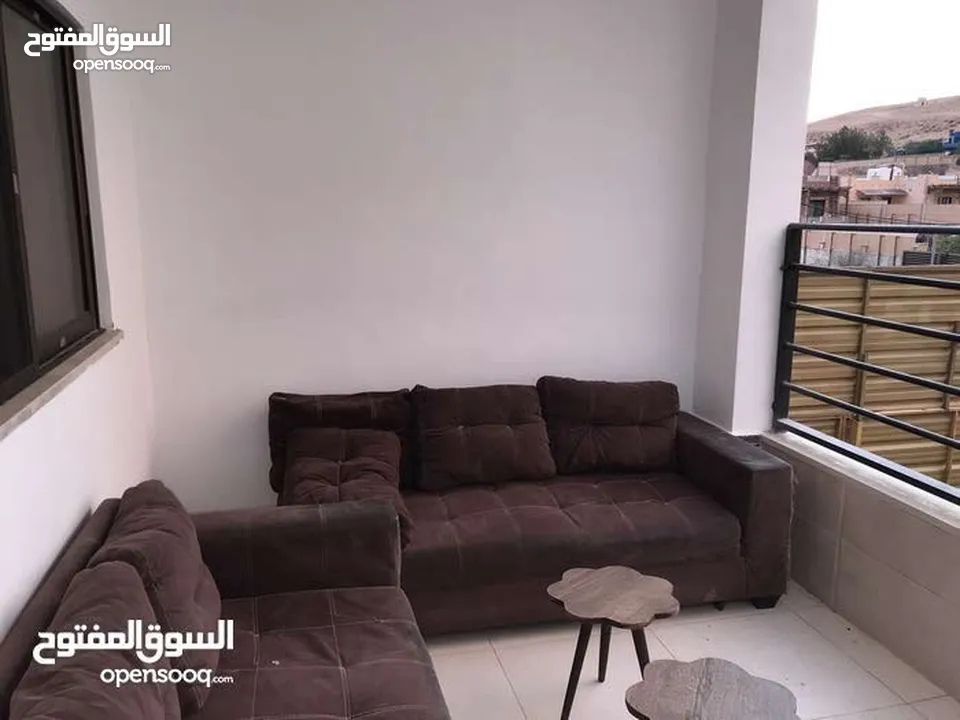 شاليه للبيع او البدل  شاليه مميز  في الغور قرب البحر الميت للبيع او البدل على شقه او ارض في عمان