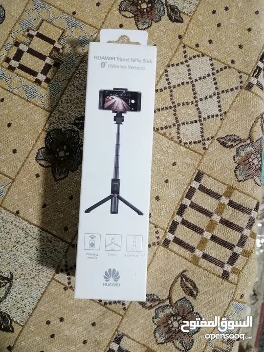 Huawei tripod selfie stick(wireless version)