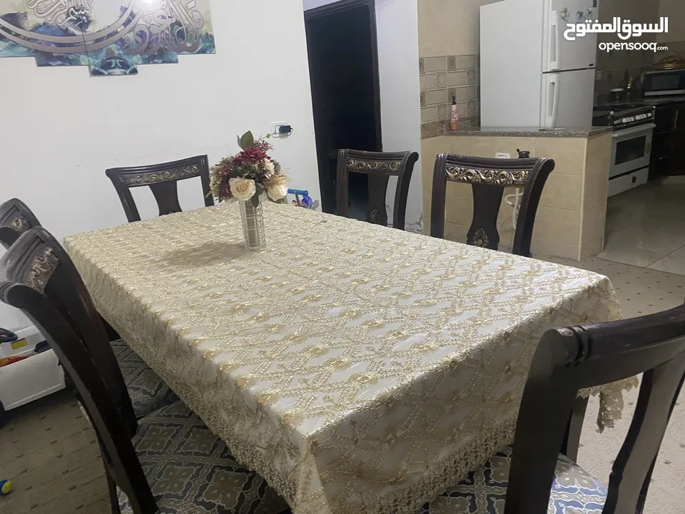 طاولة سفرة خشب تفصيل