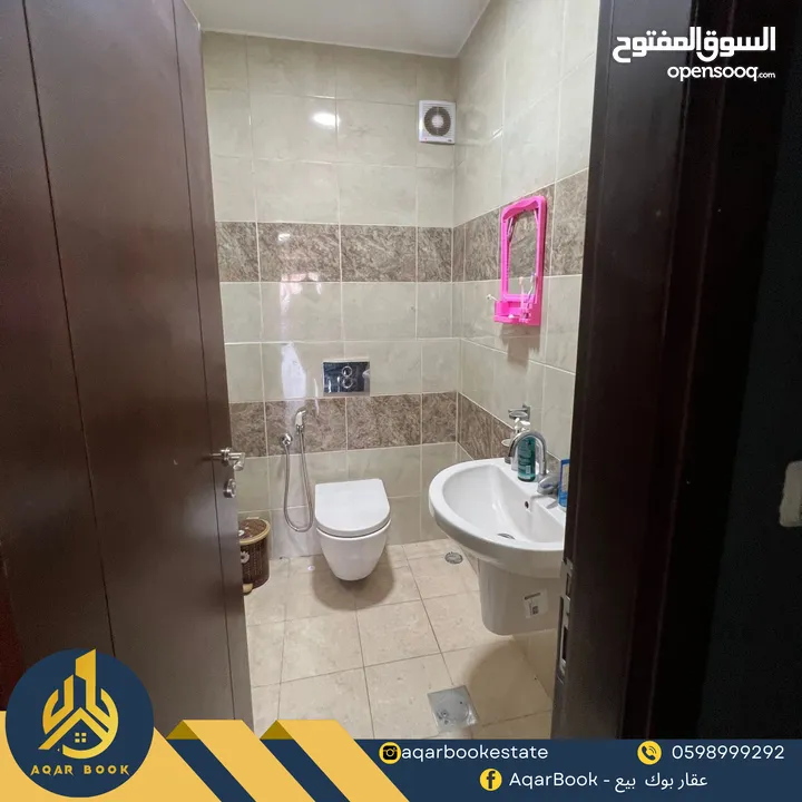 شقة مميزة بإطلالة دائمة وجميلة للبيع