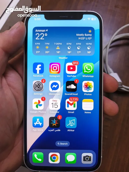 Iphone 12 بحالة الوكالة مش مفتوح