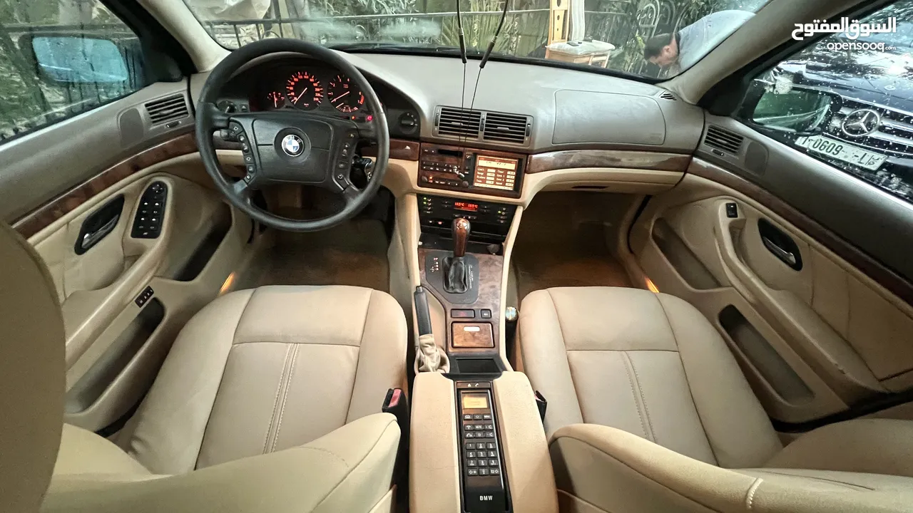BMW e39 528