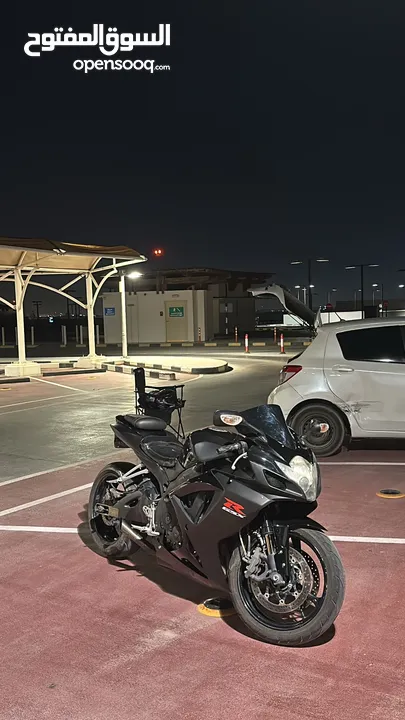 Gsxr 750 للبيع