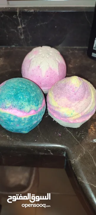 Bath bombs from lush times