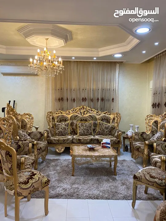 منزل بيت للبيع او للاستثمار مع إمكانية البناء على السطح