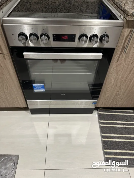 Beko Freestanding 4 Vitroceramic Zone Electric Cooker (60 x 60 x 85 cm