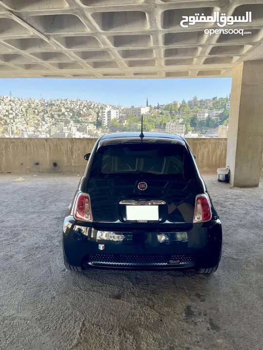 فيات 500e كهرباء للبيع موديل 2017 ممشى قليل بحالة ممتازة fiat 500e 2017