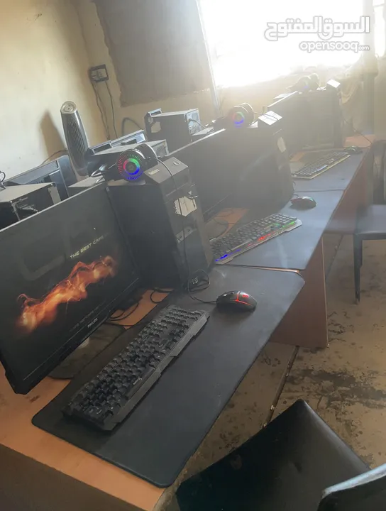محل كمبيوترات للبيع