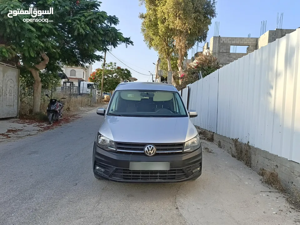كادي 2017 مبطنه الماني 6+1 فحص شركه بسعر حرق 73000 ألف نقدا بدل وارد منبدل ماتور 2000
