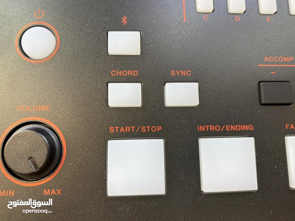 اورغ Roland شرقي غربي