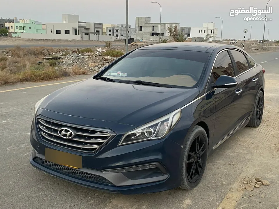 Hondai saloon sonata 2016 model full automatic not any fault price 2200 omr